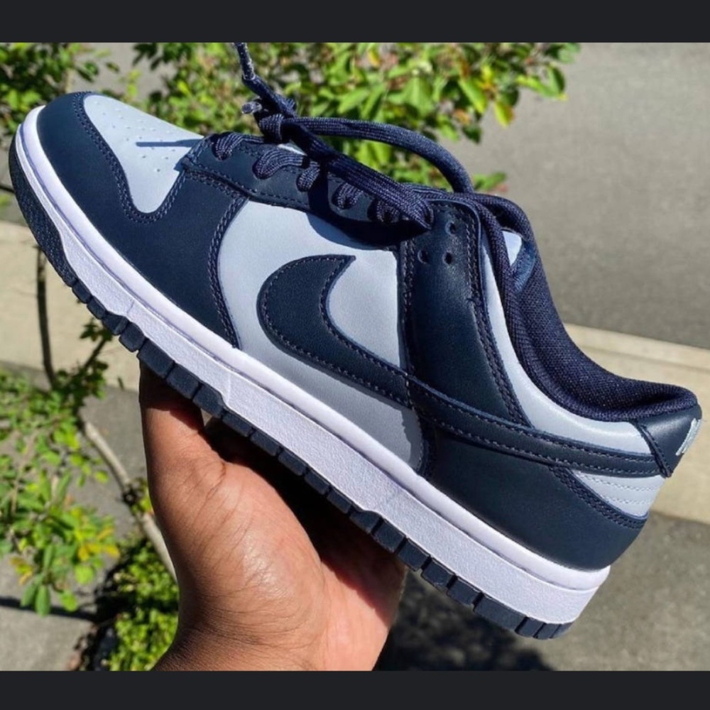NIKE DUNK LOW "GEORGETOWN" Mens Size 7.5 *EXCELLENT CONDITION*